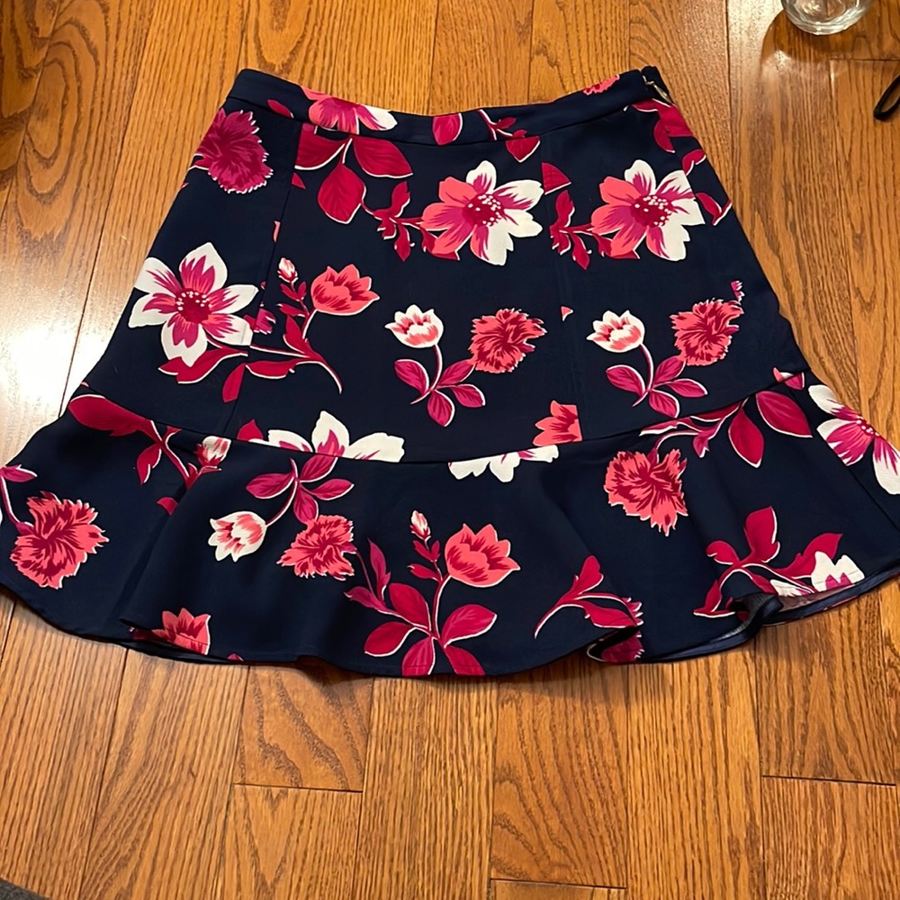 NWOT Draper James flouncy floral skirt size 4